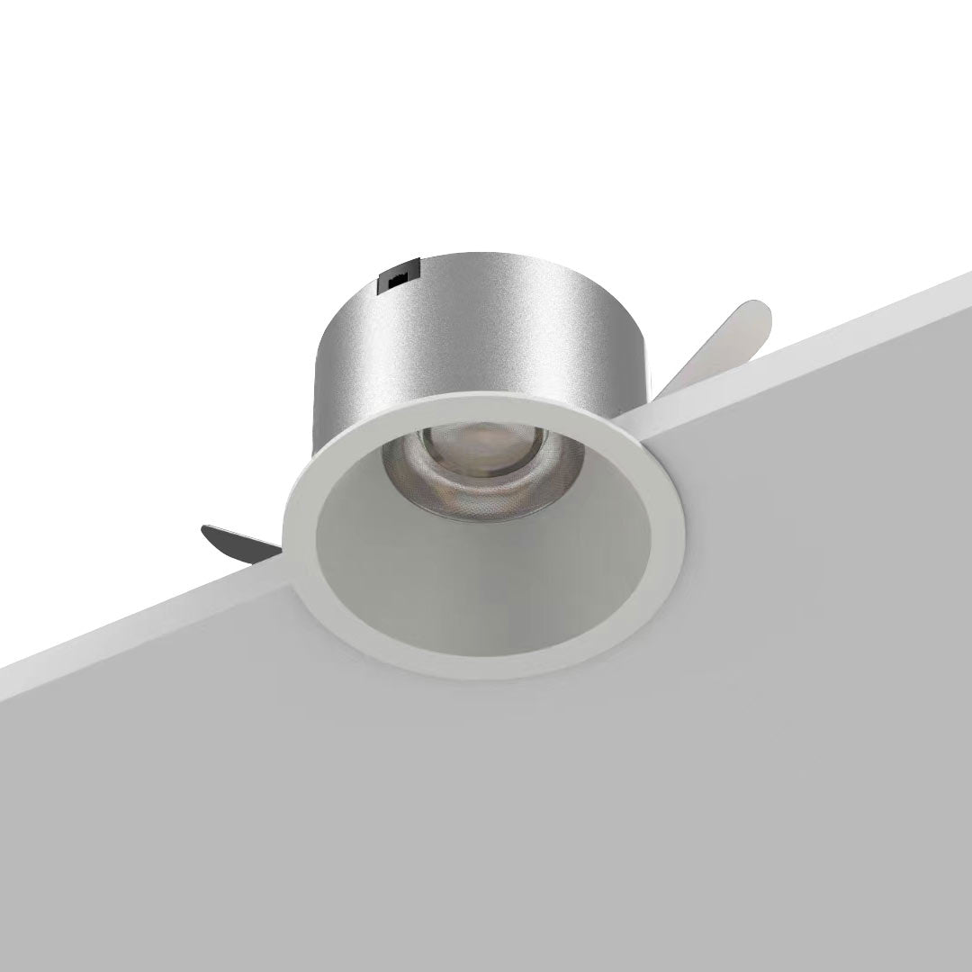 ZIGBEE LED-alasvalo SÄIHKE-01 asennettuna kattoon, valkoinen muotoilu ja tehokas valaistus.