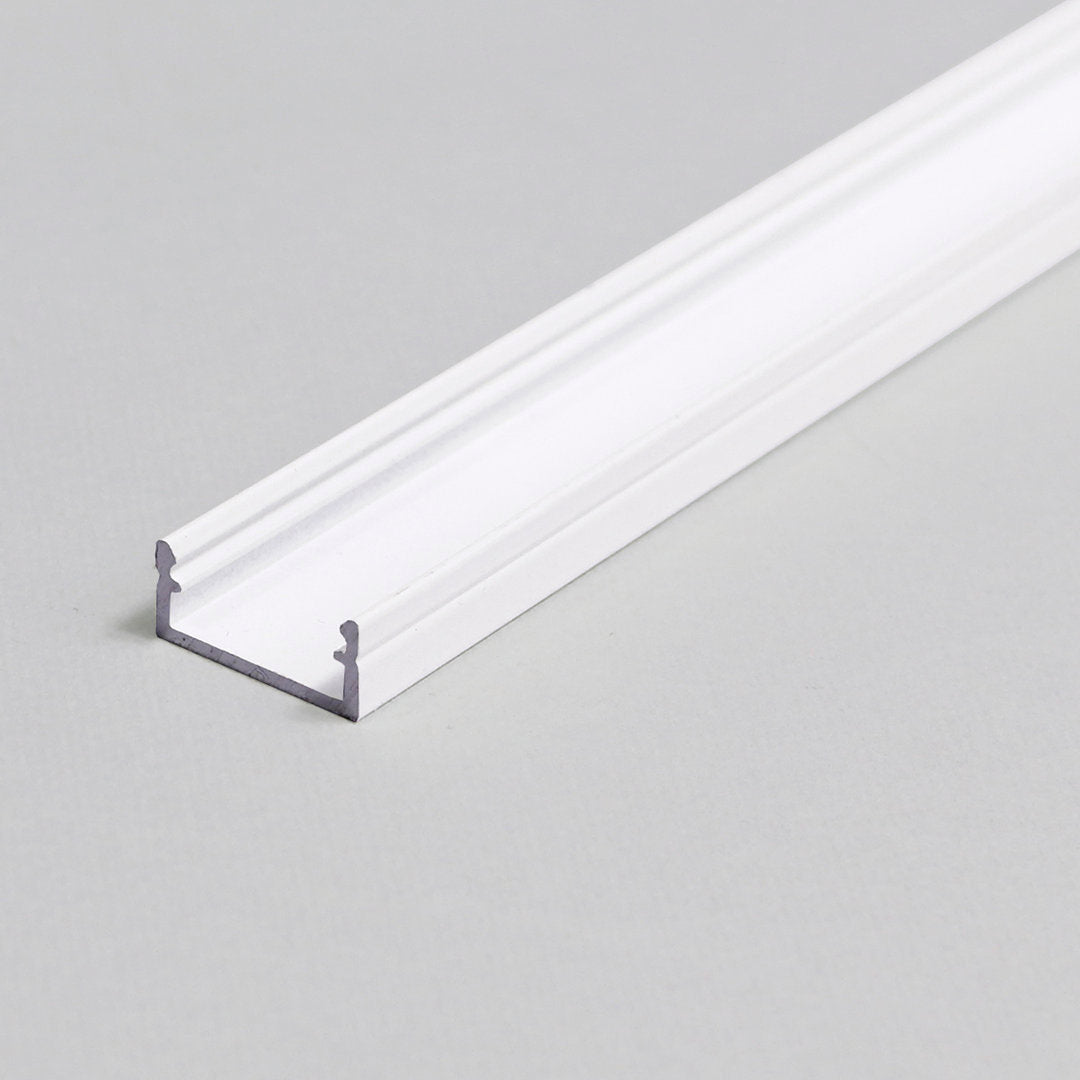 pinta-asennettava LED-profiili 2m alumiinista, mitat 14,4mm x 6,6mm, käyttö keittiössä ja kylpyhuoneessa.