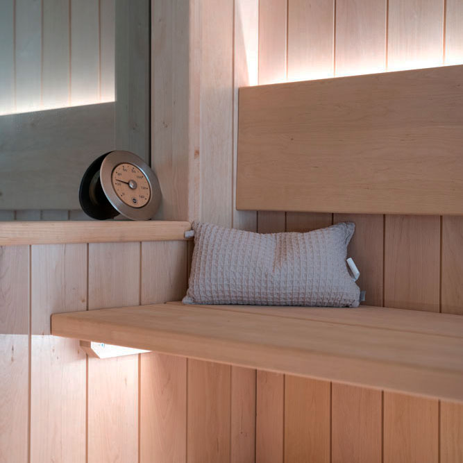sauna led-valaistuspaketti, saunan sisustus, lämmin tunnelma, pehmeä tyyny, seinätaulu