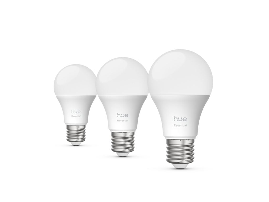 Philips Hue E27 älylamppu, kolme erikokoista valkopintaista lamppua E27-kannalla.