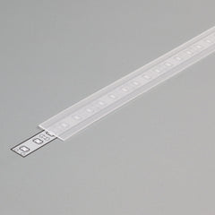 Diffuusori B, liu'utettava LED-profiili kansi, läpinäkyvä 2m, mitat 15,2mm x 0,8mm.