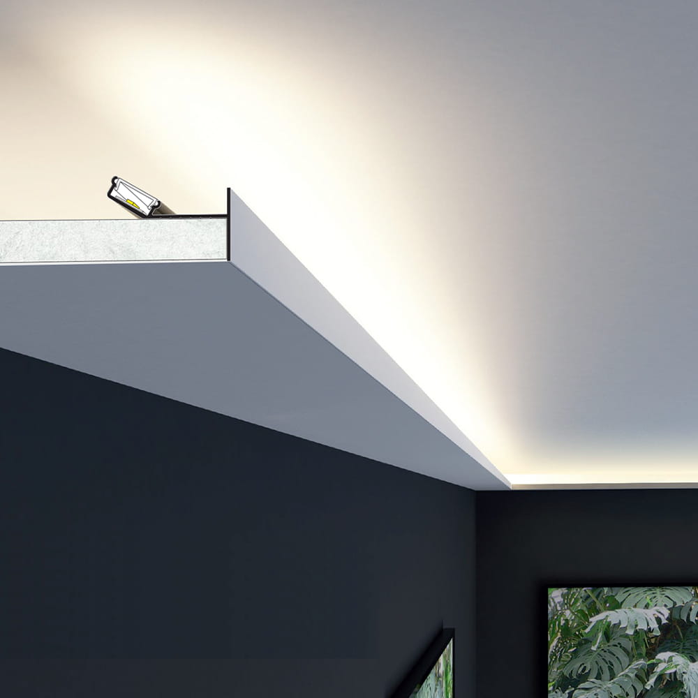 HOHDE12 LED-profiili alaslaskettuun kattoon ja LED-nauhavalaistus ylhäältä.