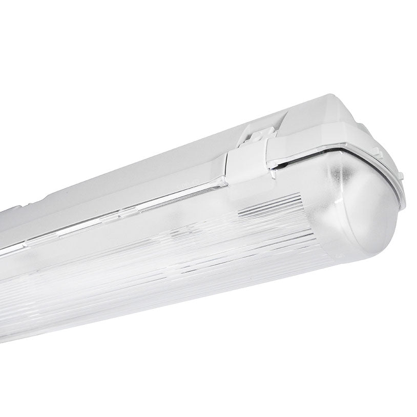 LED-loisteputkivalaisin - DOLTA 1x150cm IP66, polykarbonaatista valmistettu, soveltuu eri käyttötarkoituksiin.