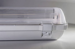 LED-loisteputkivalaisin IP66, laadukas mutta kestävä LED-valaisin, joka soveltuu moniin käyttötarkoituksiin.