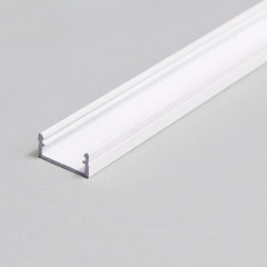 pinta-asennettava LED-profiili 2m alumiinista, mitat 14,4mm x 6,6mm, käyttö keittiössä ja kylpyhuoneessa.