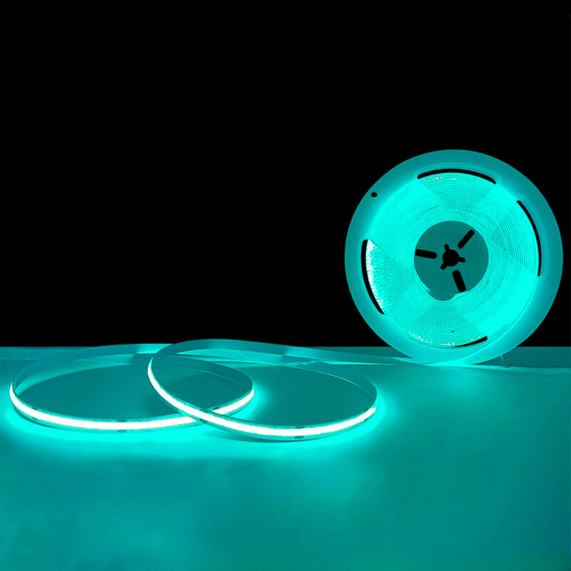 Vihreä COB LED-valonauha 10W, 12V, 5 metrin kela, tasainen valaistus ilman pisteitä, IP20 sisäkäyttöön.